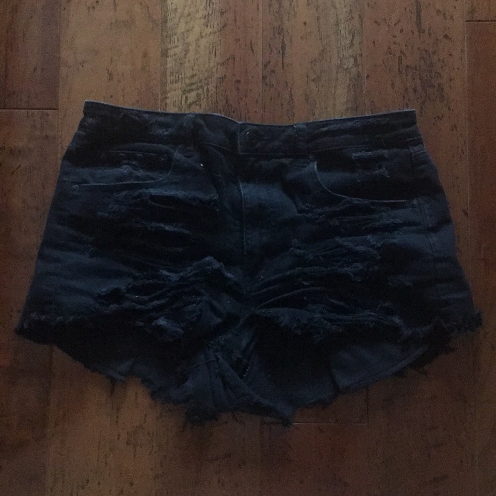 black, low-rise shorts